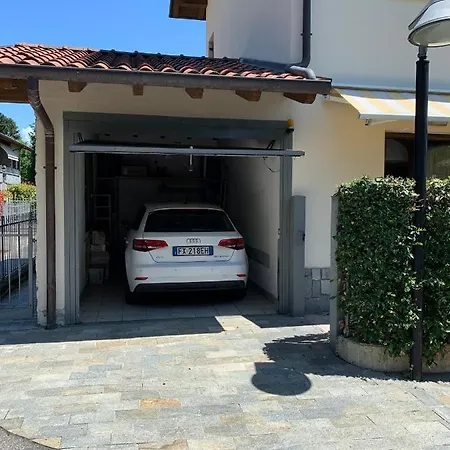 Casa Lago Maggiore Hébergement de vacances Lesa