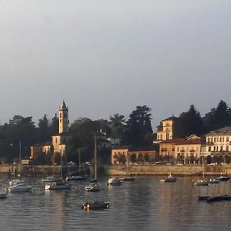 Casa Lago Maggiore Hébergement de vacances Lesa